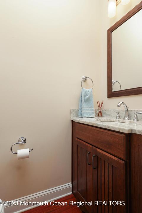 8 Benton Ave, Leonardo, NJ 07737 photo 16