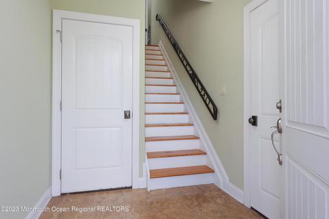 8 Benton Ave, Leonardo, NJ 07737 photo 2