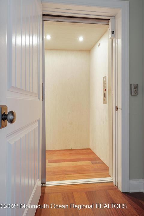 8 Benton Ave, Leonardo, NJ 07737 photo 3