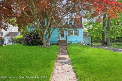 432 Redmond Ave, Oakhurst, NJ 07755