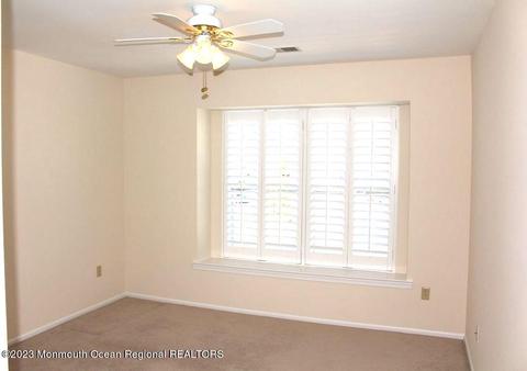 390 Deuce Dr, Wall, NJ 07719 photo 11