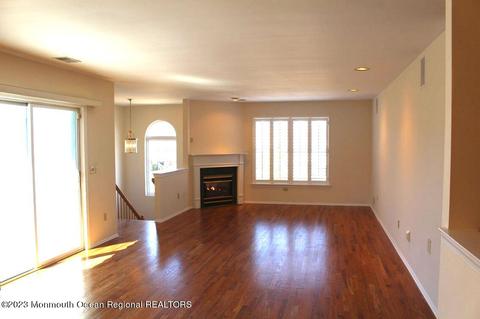 390 Deuce Dr, Wall, NJ 07719 photo 8