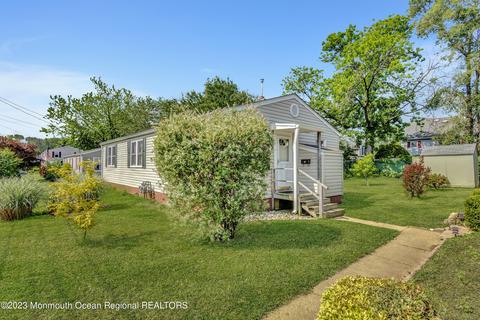 79 Barker Ave, Eatontown, NJ 07724