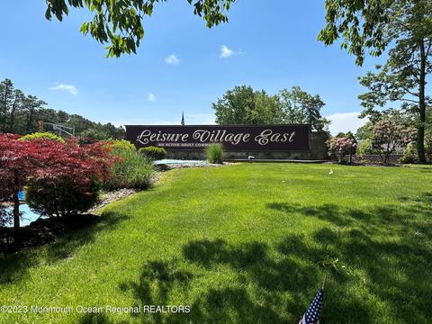 864 Inverness Ct # b, Lakewood, NJ 08701