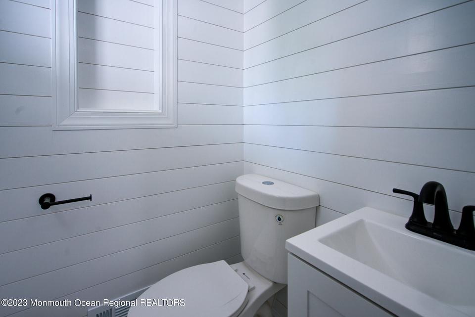  41 Oak Knoll Dr, Matawan, NJ 07747 photo 13