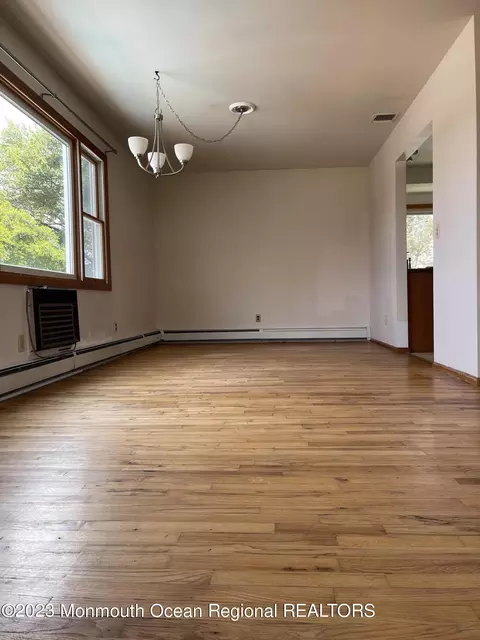 29 Brown Ave, Pine Beach, NJ 08741 photo 5