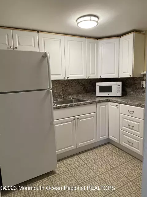 29 Brown Ave, Pine Beach, NJ 08741 photo 27