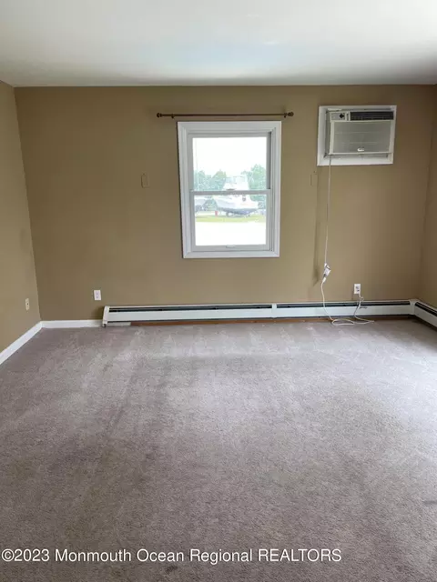 29 Brown Ave, Pine Beach, NJ 08741 photo 17