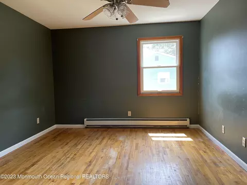 29 Brown Ave, Pine Beach, NJ 08741 photo 8