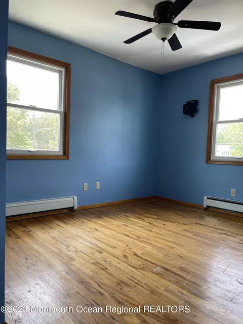 29 Brown Ave, Pine Beach, NJ 08741 photo 10