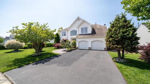63 Chestnut Way Cir, Barnegat, NJ 08005