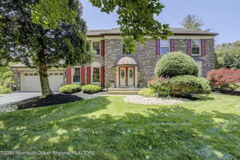 3 Paddock Ct, Marlboro, NJ 07746