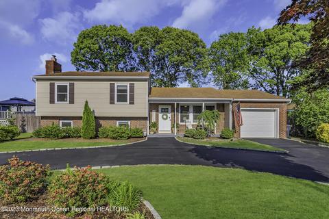617 Hartford Pl, Brick, NJ 08724