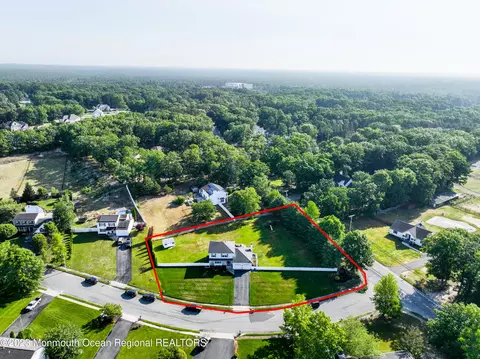 2 Rococo Ct, Jackson, NJ 08527