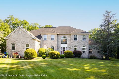 4 Joseph Ct, Manchester, NJ 08759