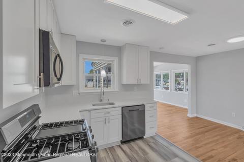 414 Whyatt Ct, Forked River, NJ 08731 photo 11