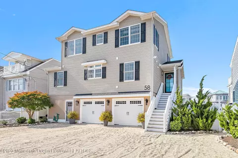 58 Myrtle Dr, Beach Haven West, NJ 08050