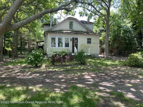 61 Fern Dr, Little Egg Harbor, NJ 08087