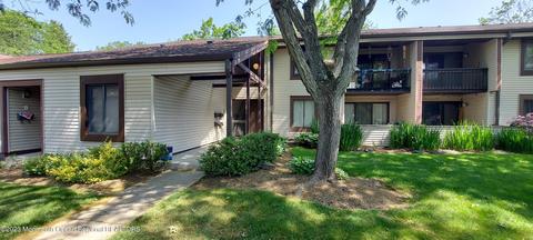 3 Twin Rivers Dr #L, East Windsor, NJ 08520