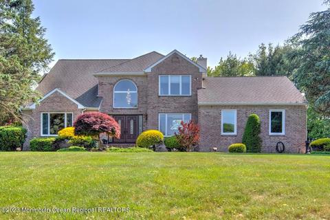 21 Tobi Ct, Freehold, NJ 07728