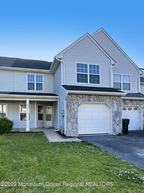 251 Moses Milch Dr, Howell, NJ 07731
