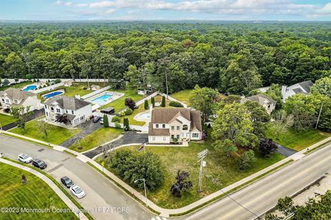 2 Orsaf Ln, Bayville, NJ 08721