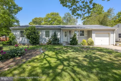 46 Venice Dr, Brick, NJ 08723