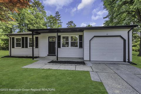13 Eaton Ln #73, Whiting, NJ 08759