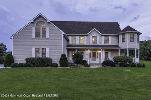 26 Battleground Rd, Millstone, NJ 08535