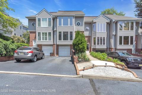 23 Ambassador Dr, Red Bank, NJ 07701