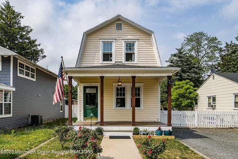 23 E Point Pleasant Ave, Ocean Gate, NJ 08740