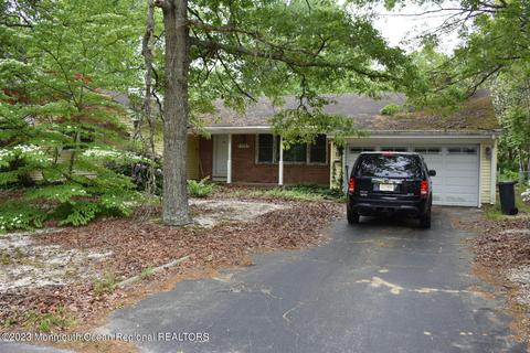 425 Merion Ave, Pine Beach, NJ 08741
