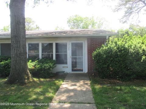 318 Coventry Ct # f, Lakewood, NJ 08701