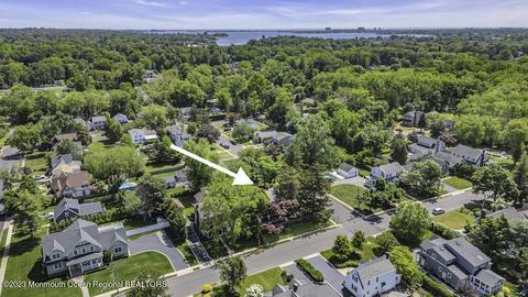 53 Lovett Ave, Little Silver, NJ 07739