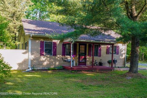 37 Cranberry Canners Rd, New Egypt, NJ 08533