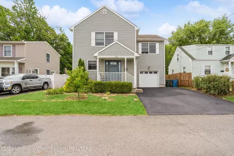 12 5th St, Keansburg, NJ 07734