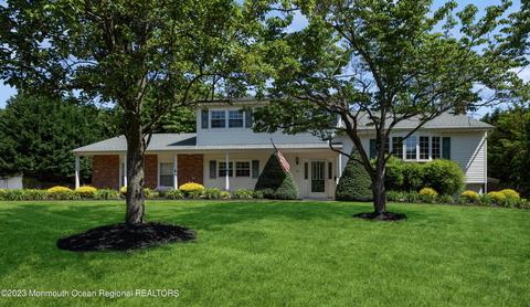 110 Shelbern Dr, Middletown, NJ 07748