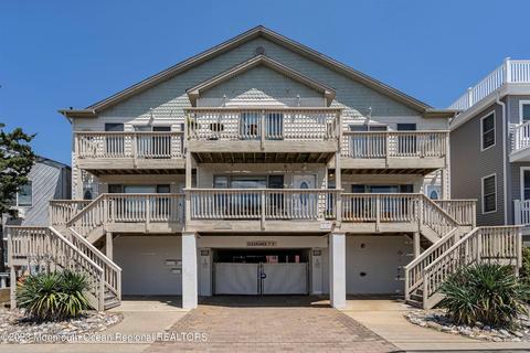 132 Hancock Ave, Seaside Heights, NJ 08751