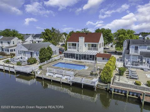 92 Spinnaker Ct, Bayville, NJ 08721