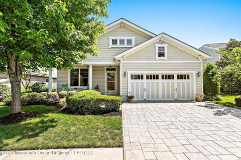 36 Iselin Ln, Oceanport, NJ 07757