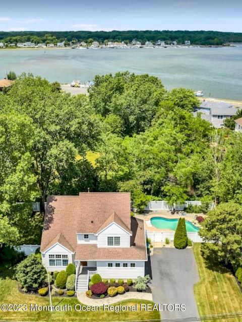301 Riley Rd, Tinton Falls, NJ 07753