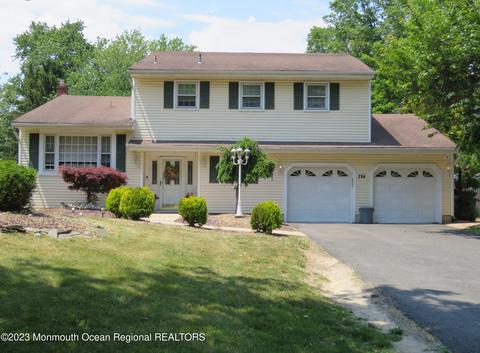 284 Union Hill Rd, Manalapan, NJ 07726