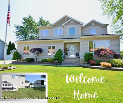 917 Mizzen Ave, Beachwood, NJ 08722