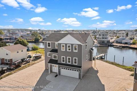 151 E Raritan Dr, Little Egg Harbor, NJ 08087