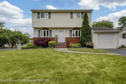 2 Andrew St, Old Bridge, NJ 08857