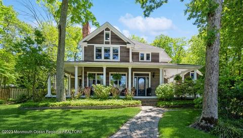 18 Frost Dr, Bayville, NJ 08721