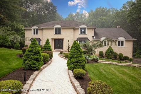 2 Crossbrook Ct, Holmdel, NJ 07733