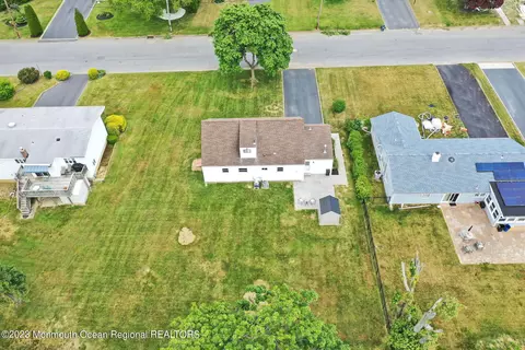 31 Poplar Ave, West Long Branch, NJ 07764
