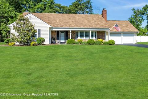 9 Scott Ln, Manalapan, NJ 07726