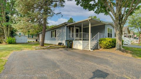 76 Village Rd, Morganville, NJ 07751